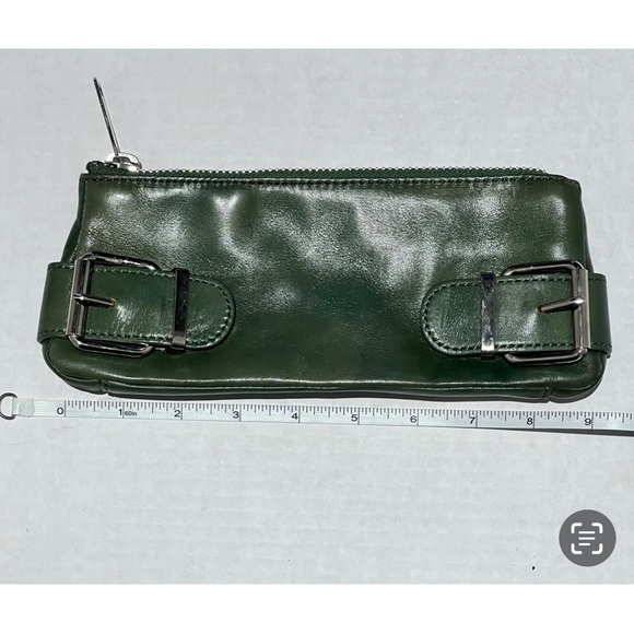 Banana Republic green leather clutch w/ silver buckle detail & exposed zipper. - Picture 4 of 4